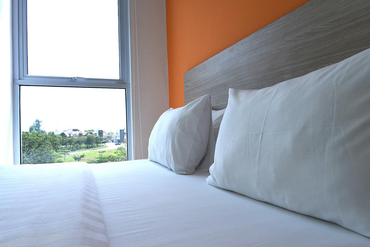 Fresh One Hotel Batam Екстериор снимка
